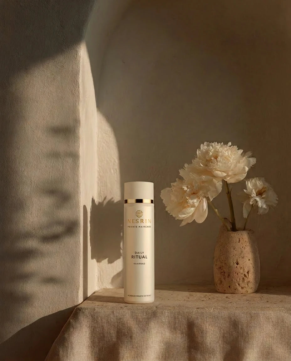 Nesrin Daily Ritual Haarbad - revitalisiert und stärkt Ihr Haar 